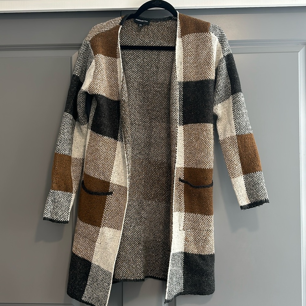 XS Fortune and Ivy sweater.